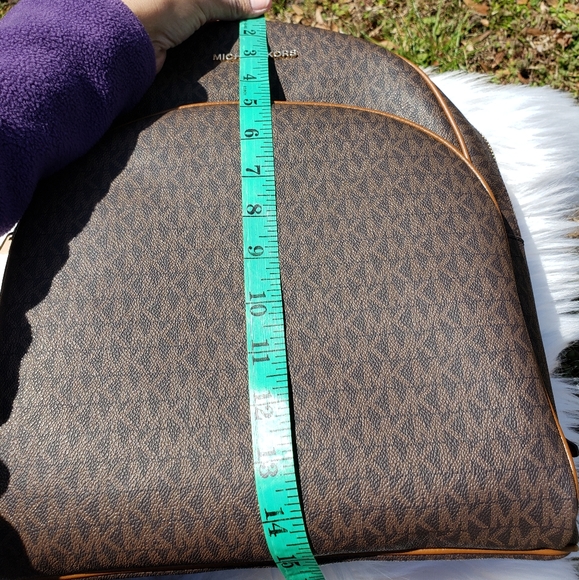 Michael kors large backpack - Picture 6 of 8